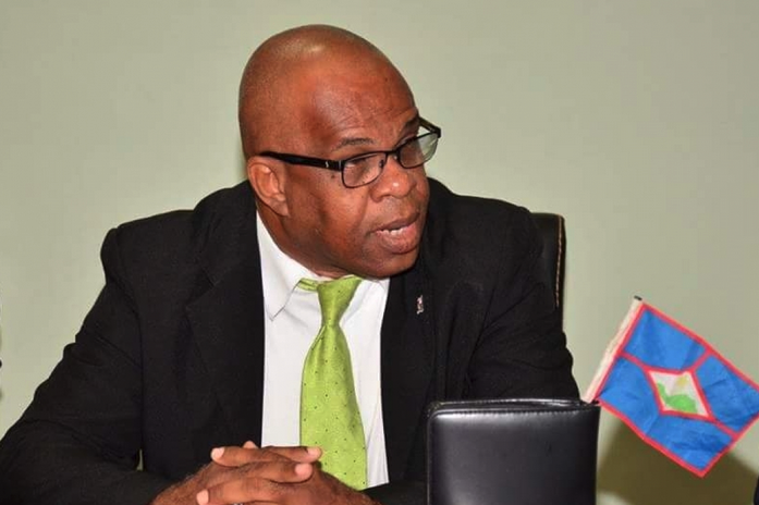 Líder di PLP na Statia ta kritiká bishita di sekretario di estado Hulandes